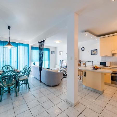 Sea View Apartment Reno W/Garage 斯普利特 外观 照片