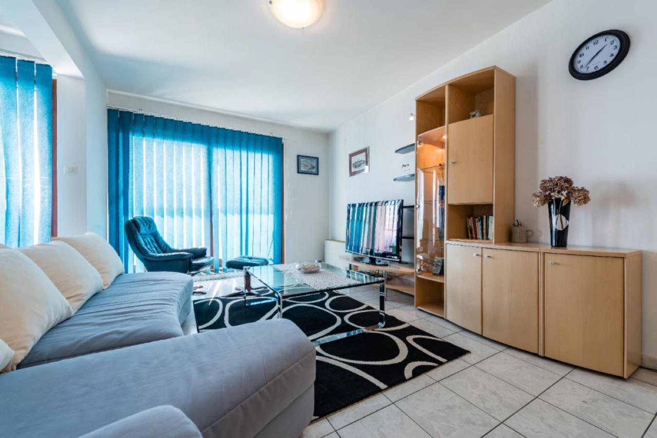 Sea View Apartment Reno W/Garage 斯普利特 外观 照片