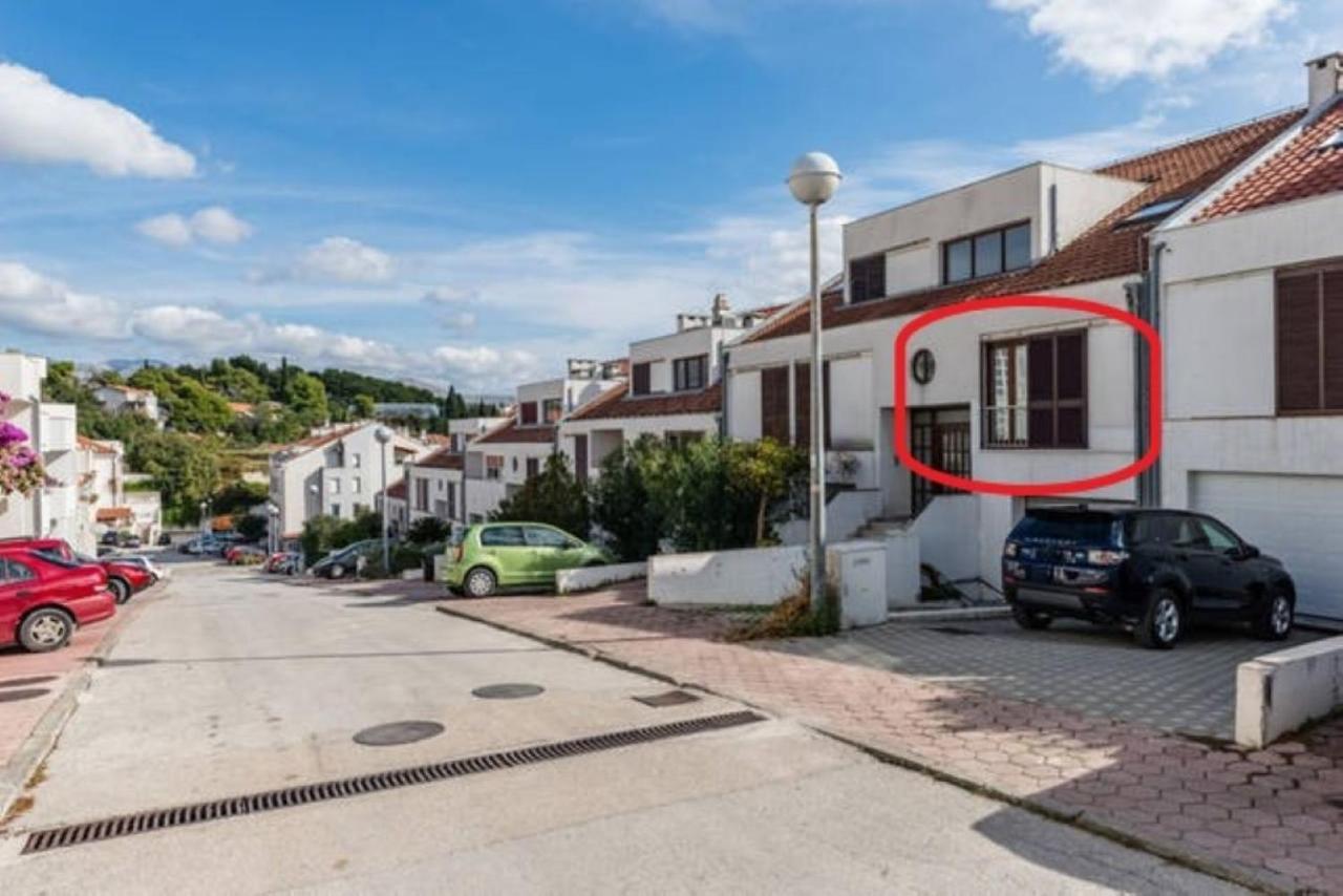 Sea View Apartment Reno W/Garage 斯普利特 外观 照片