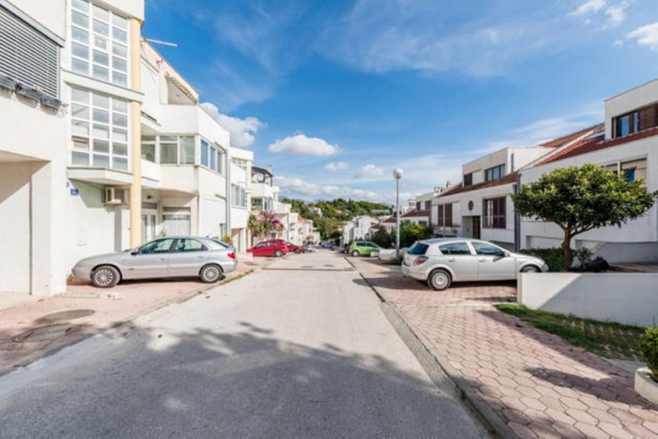 Sea View Apartment Reno W/Garage 斯普利特 外观 照片